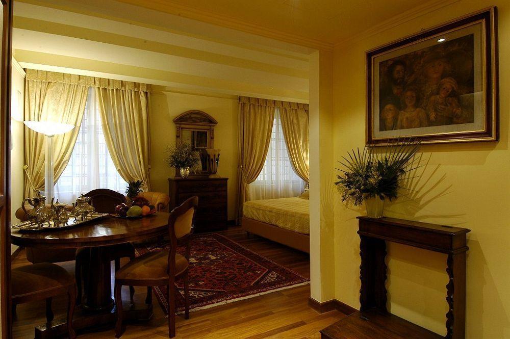 The Tuscanian Hotel Lucca Room photo